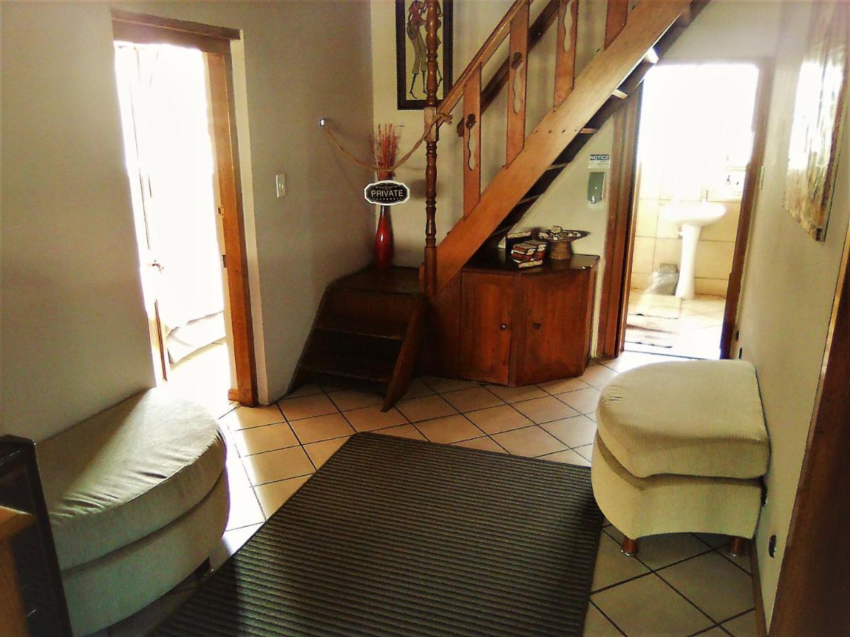 Jembjo'S Knysna Lodge & Backpackers Exterior foto