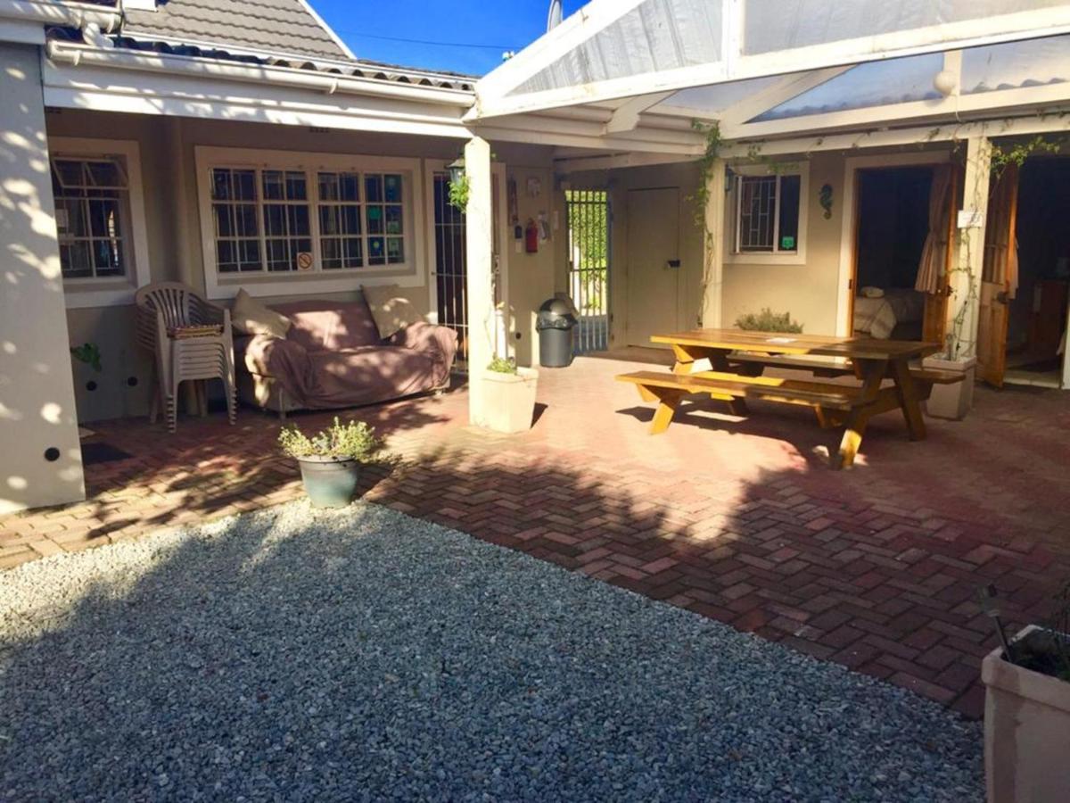 Jembjo'S Knysna Lodge & Backpackers Exterior foto