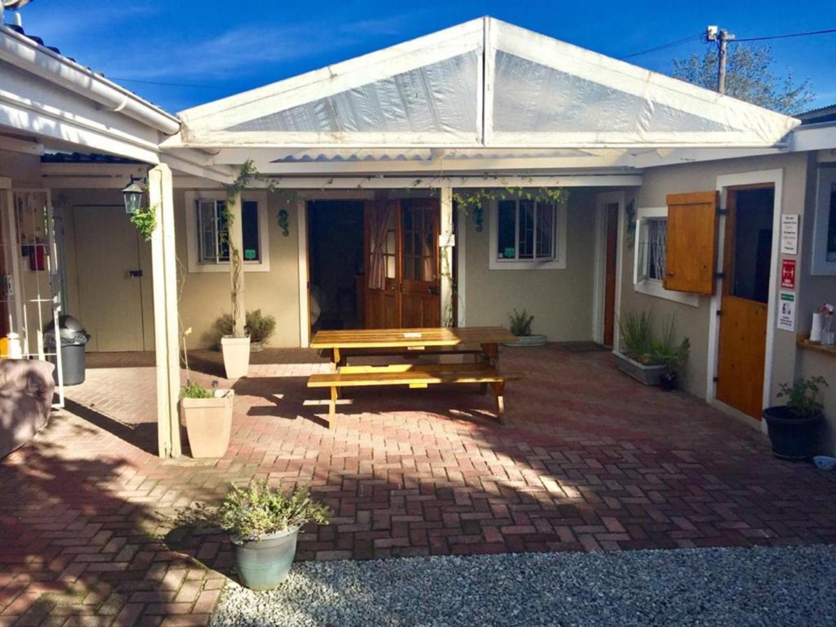 Jembjo'S Knysna Lodge & Backpackers Exterior foto