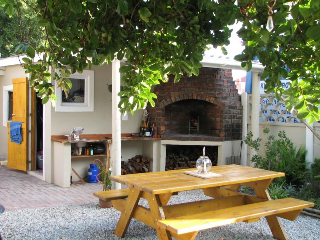 Jembjo'S Knysna Lodge & Backpackers Exterior foto