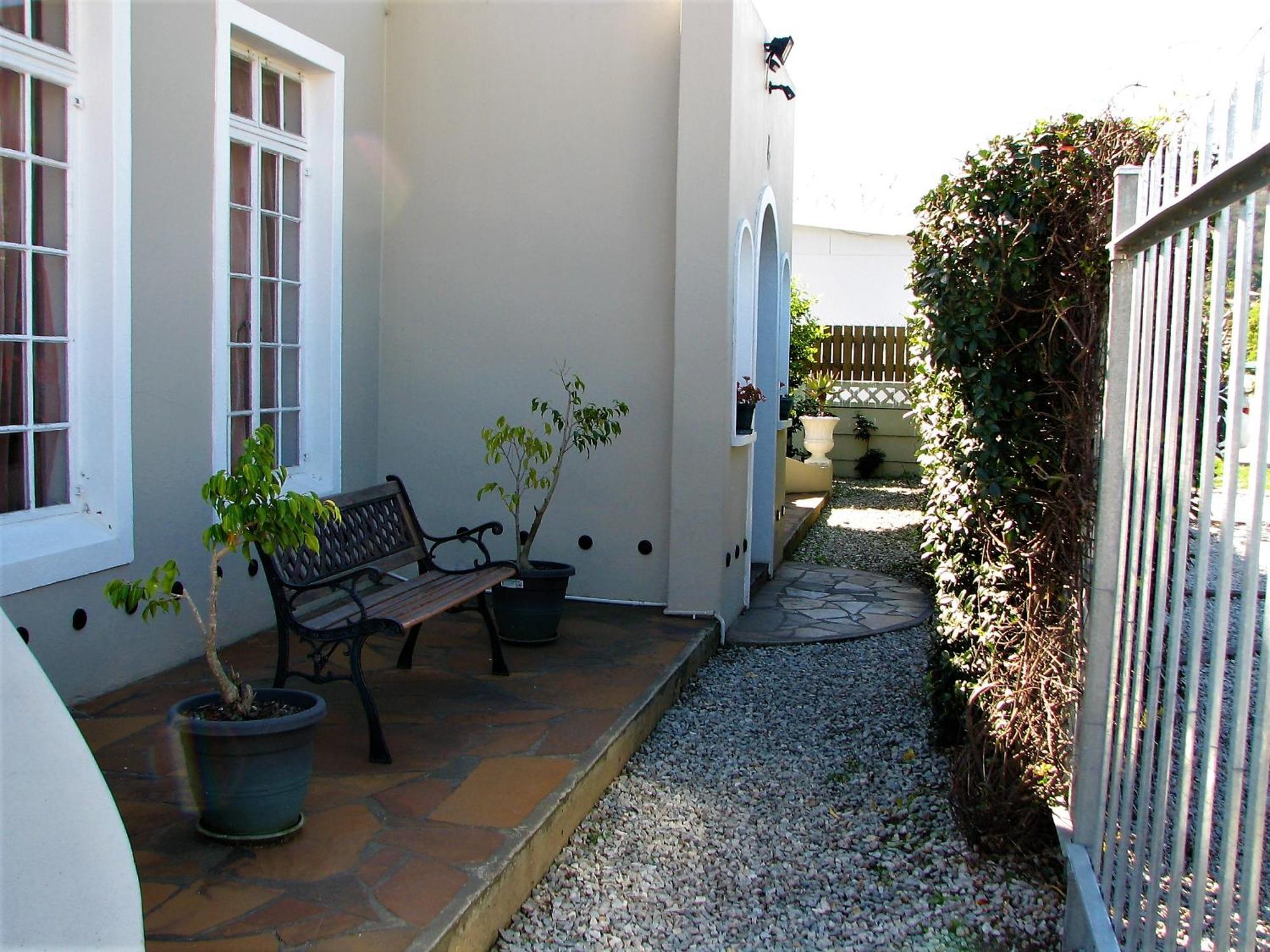 Jembjo'S Knysna Lodge & Backpackers Exterior foto
