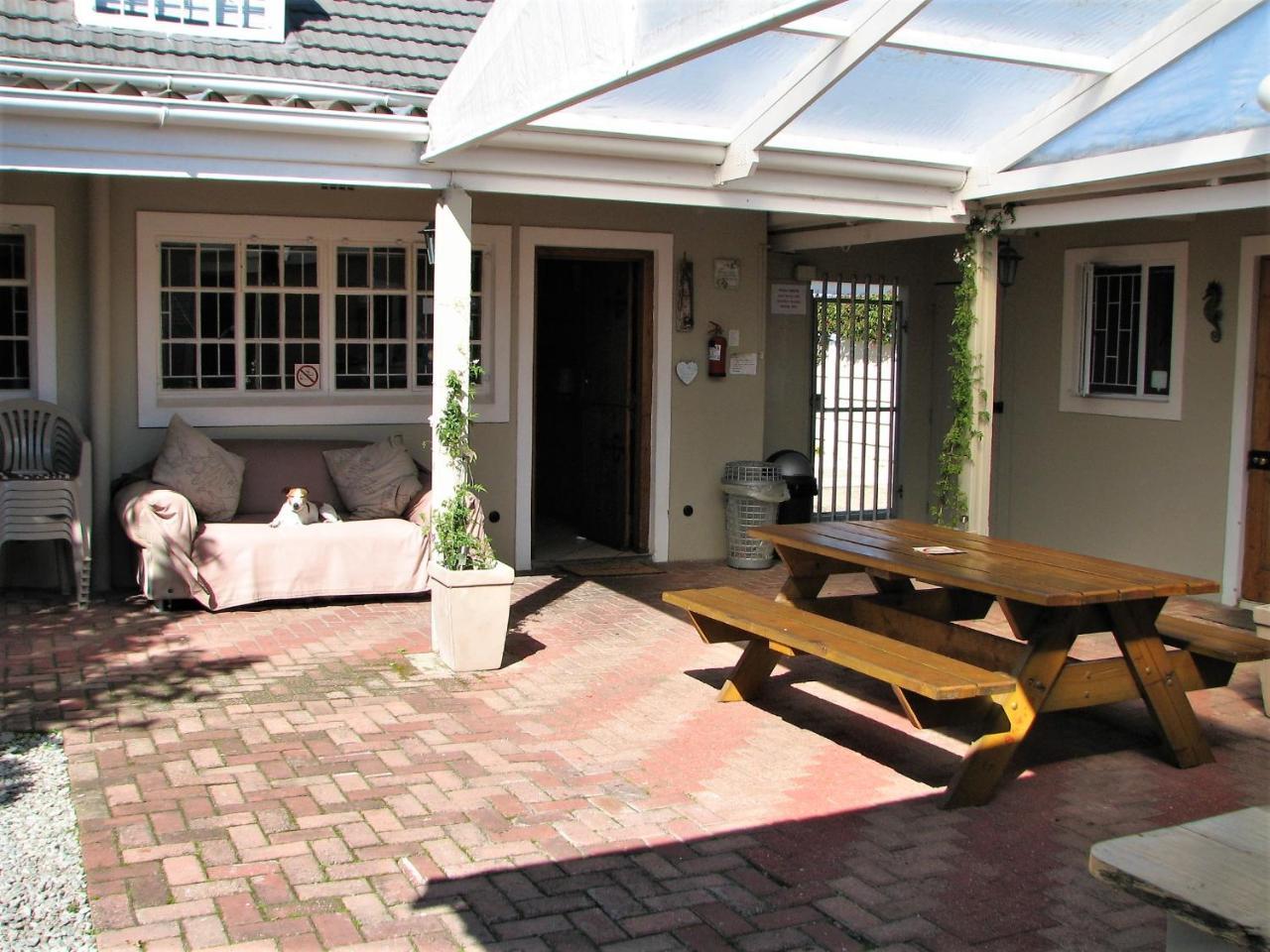 Jembjo'S Knysna Lodge & Backpackers Exterior foto