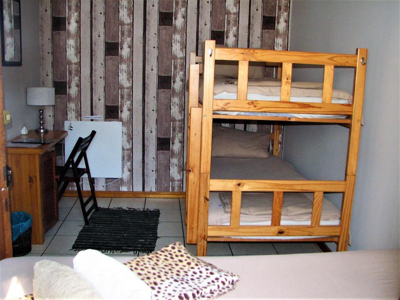 Jembjo'S Knysna Lodge & Backpackers Exterior foto